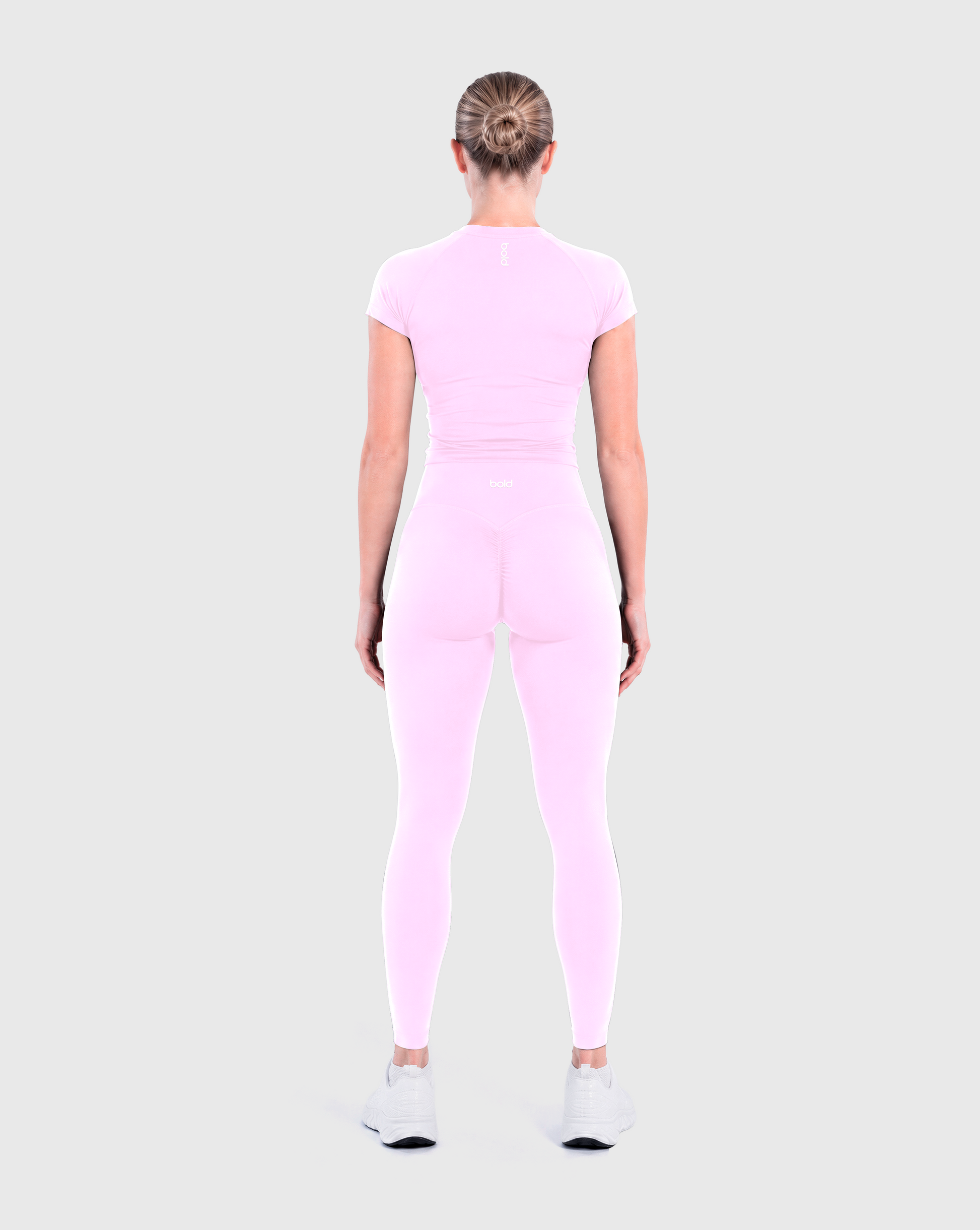 (Pink)
