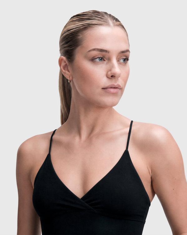 (Black)