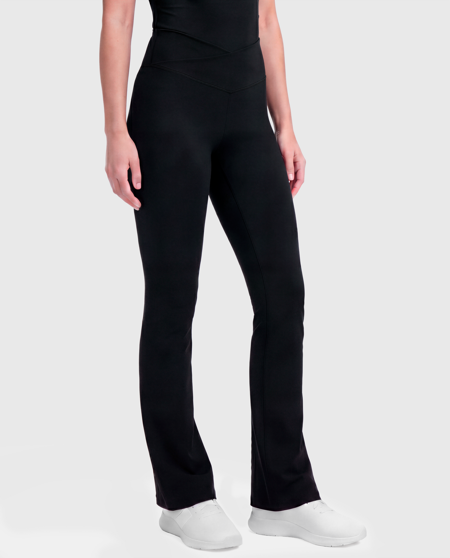 (Black)