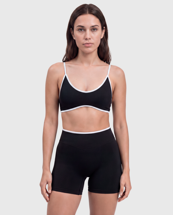 (Black)