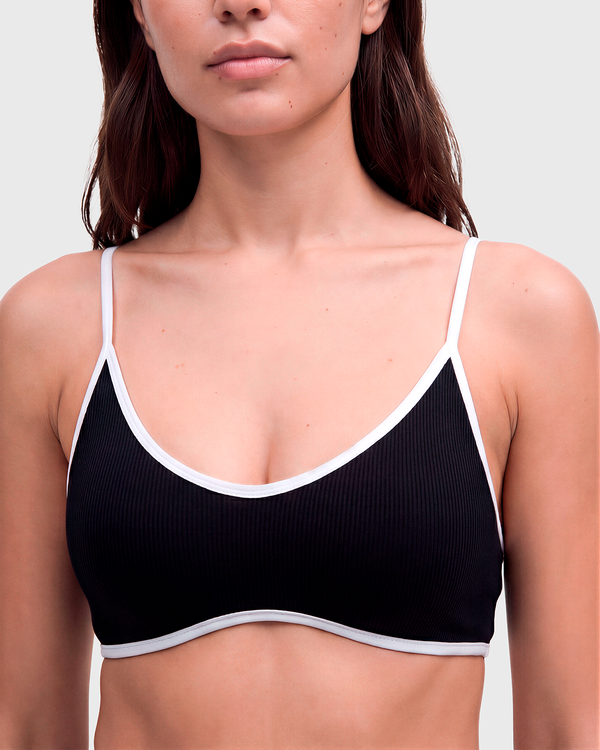 (Black)