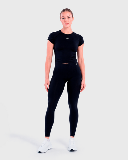 (Black)