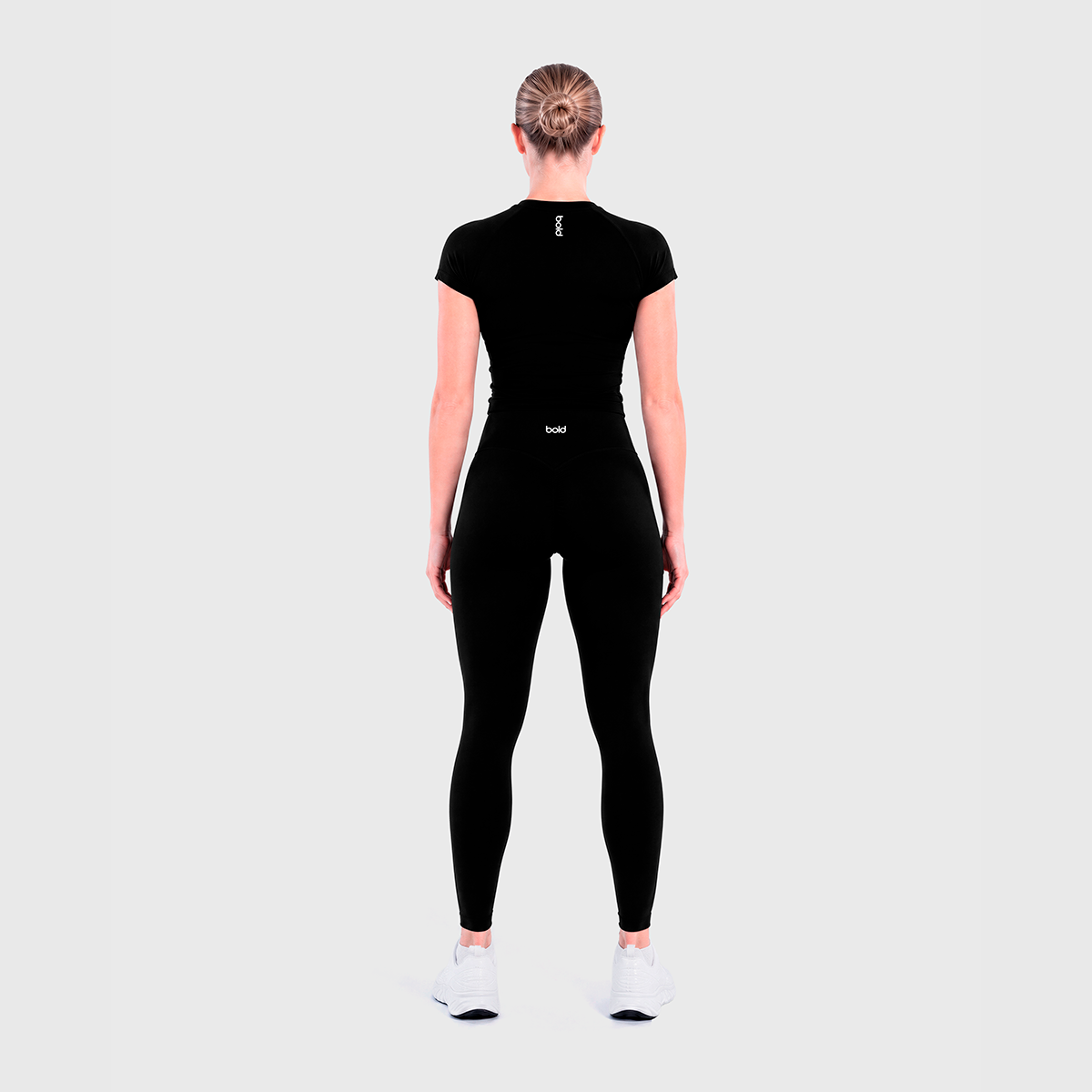 (Black)