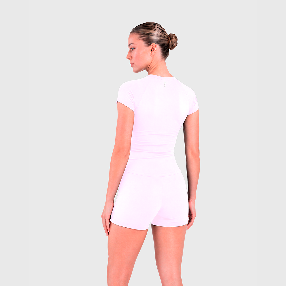 (Light Pink)
